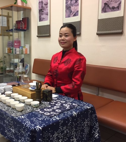Клинику Амрита посетила мастер из Китая Тянь ЛэйТянь